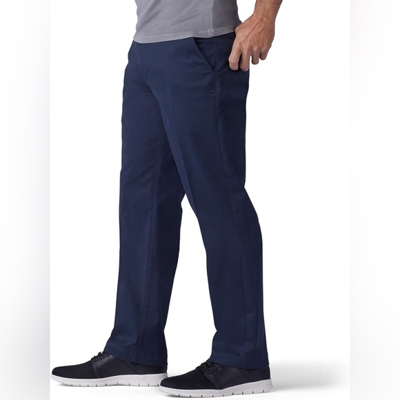 Lee Men's Performance Series Extreme Comfort Slim Pants- Size 42/32 - NWT - Picture 3 of 6